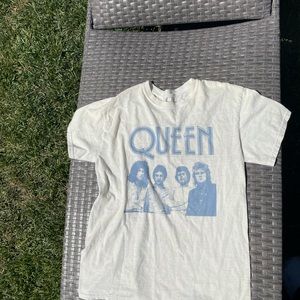 Queen Band Tee
